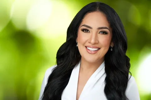 Wendy De Leon, real estate agent in Menifee
