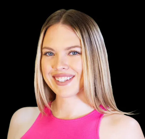 Caitlyn Deritis, real estate agent in Menifee