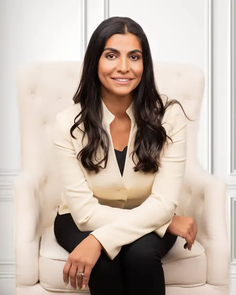 Noosheen Detches, real estate agent in Fontana