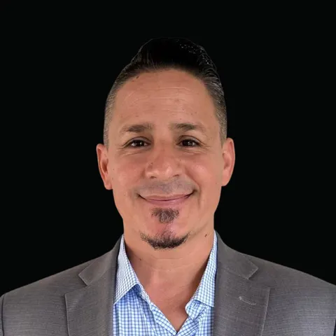 Dominic Duran, real estate agent in Lake Elsinore