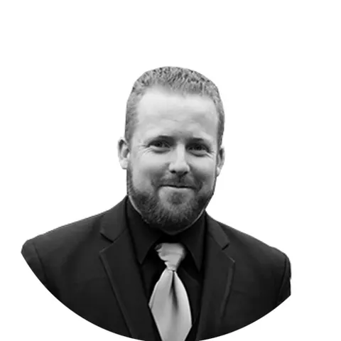 Steven Ellefson, real estate agent in Hemet