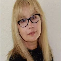 Larisa Fast, real estate agent in Banning