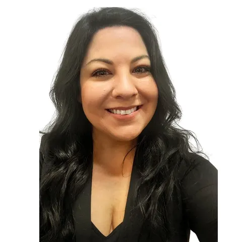 Nikki Gonzales, real estate agent in Hemet