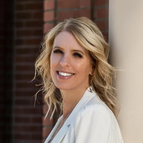 Jennifer Hultquist, real estate agent in Murrieta