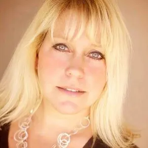 Lisa Wili-Simmonds, real estate agent in Oceanside