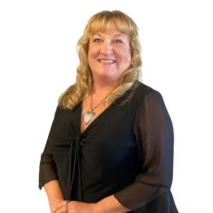 Lasondra Mila, real estate agent in Menifee