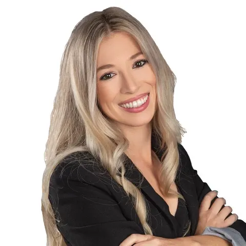 Christine Rogan, real estate agent in Canyon Lake