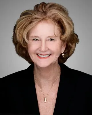 Maria Xanthakis, real estate agent in Huntington Beach