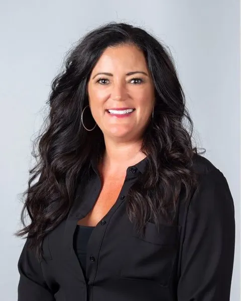Jennifer Badillo, real estate agent in Temecula