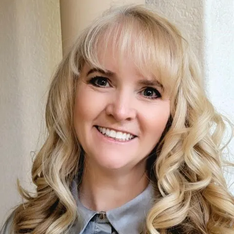 Lisa Di Gioia, real estate agent in Aguanga