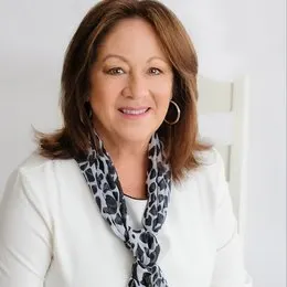 Liza Gomez, real estate agent in Murrieta