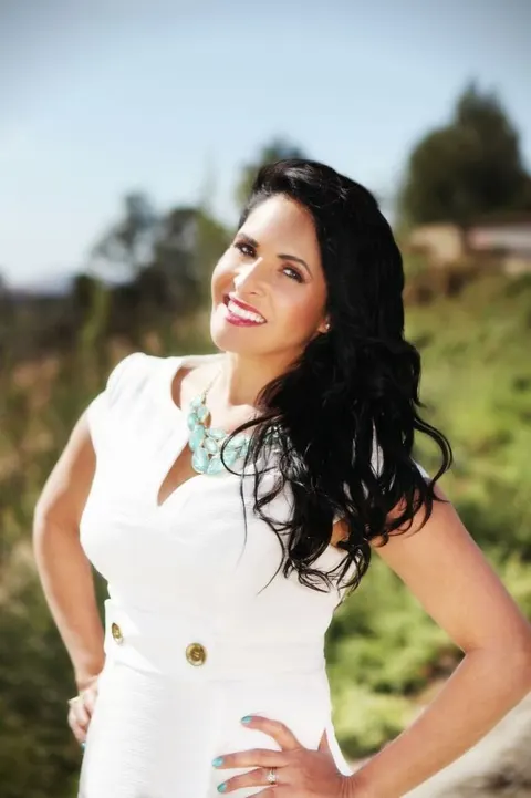 Angelica Henry, real estate agent in Winchester