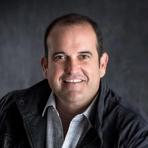 Michael Oliver, real estate agent in Menifee