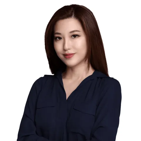 Tasha Huang, real estate agent in Irvine