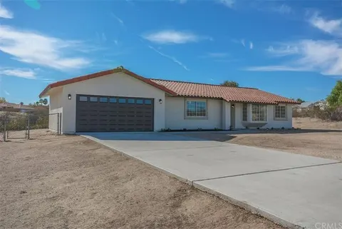 Ivana Saenz Valiente, real estate agent in Fontana