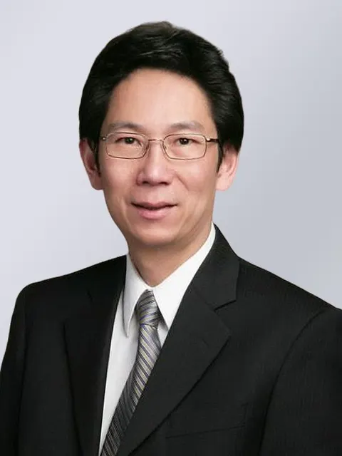 Ricky Lee, real estate agent in Ontario