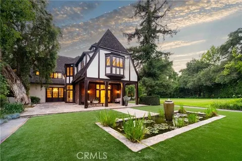 Zhongmin Su, real estate agent in Pasadena