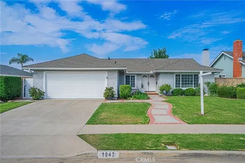Fuguo Wang, real estate agent in Placentia