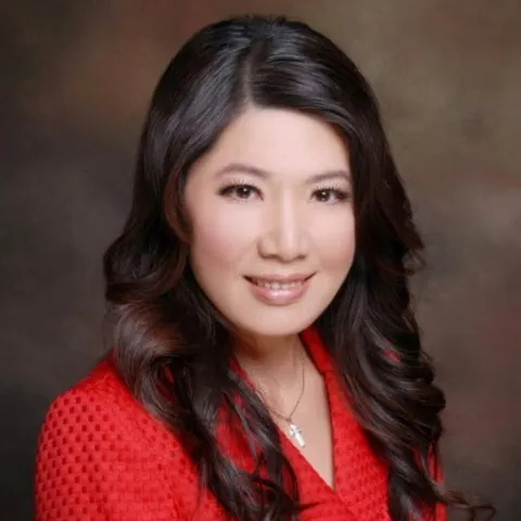 Yunju Wang, real estate agent in Homeland
