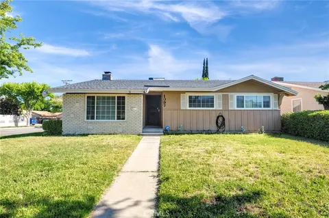 Jaanie Segura, real estate agent in San Bernardino