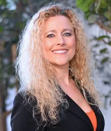 Johnna Wright, real estate agent in San Jacinto