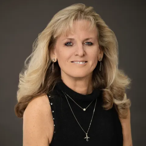 Cynthia Wyman, real estate agent in Winchester