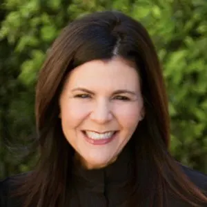 Jocelyn Bratter, real estate agent in San Clemente