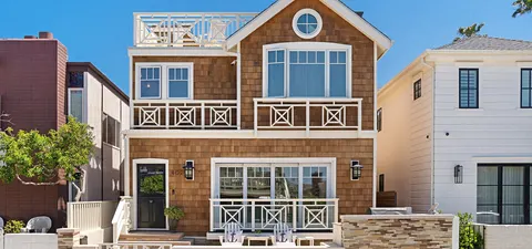 Lisa Ohanesian-Gambill, real estate agent in Newport Coast