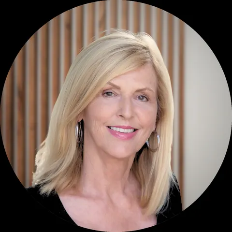 Cassie Hammond, real estate agent in Costa Mesa