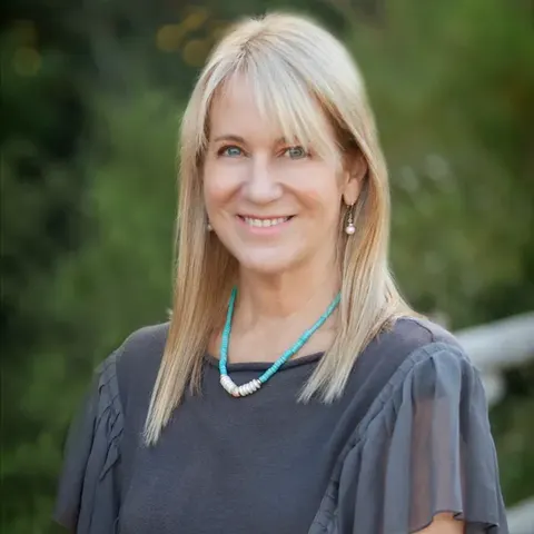Stella Worden, real estate agent in Anaheim Hills