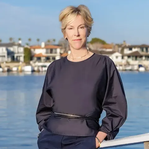Leslie Thompson, real estate agent in Newport Beach