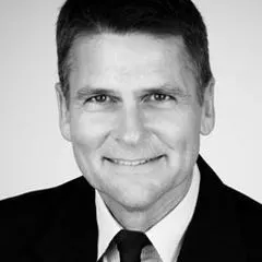 Gordon Henry, real estate agent in Newport Beach