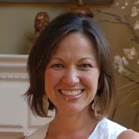 Danielle Owens, real estate agent in Costa Mesa