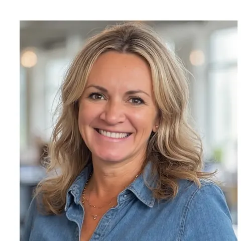 Vanessa Moore, real estate agent in Newport Beach