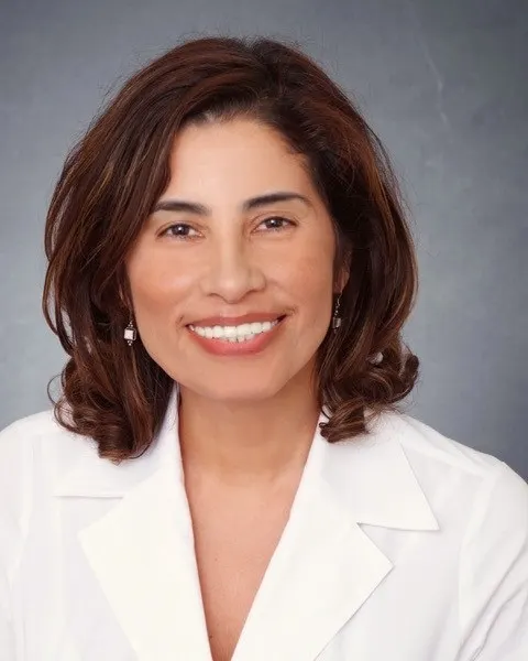 Cecilia Lewis, real estate agent in Santa Paula