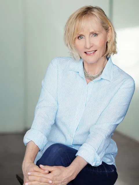 Julie Fox, real estate agent in Ojai