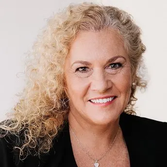 Reyne Stapelmann, real estate agent in Ventura
