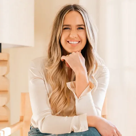 Caitlin Benson Targoni, real estate agent in Ventura