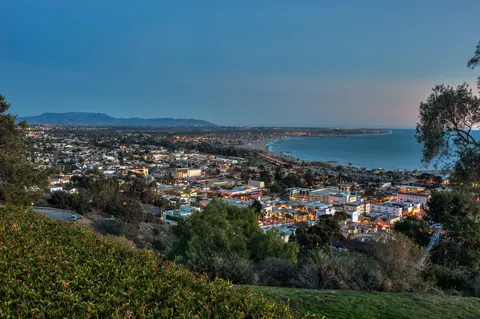 Kepola Bello-Arner, real estate agent in Ventura