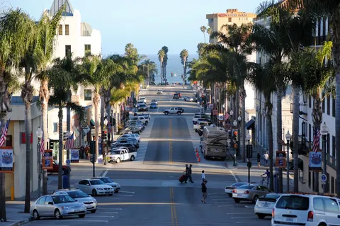 Laurie Rutledge, real estate agent in Ventura