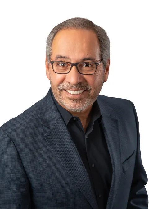 Dan Tapia, real estate agent in Ventura