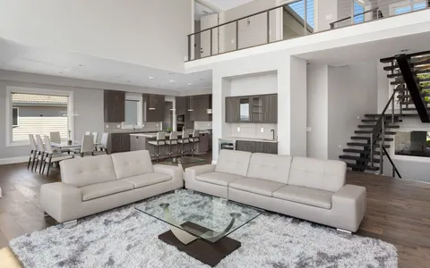 Heidi Golff, real estate agent in Ventura