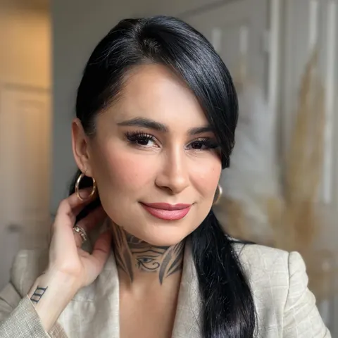 Maria Ruiz, real estate agent in Oxnard
