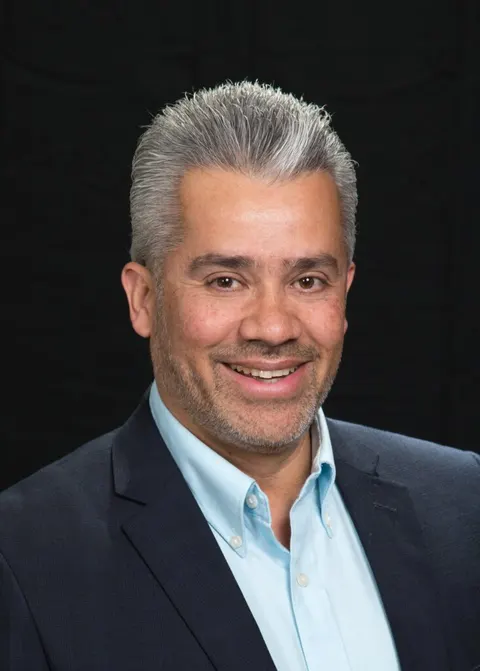 Walter Trujillo, real estate agent in Oxnard