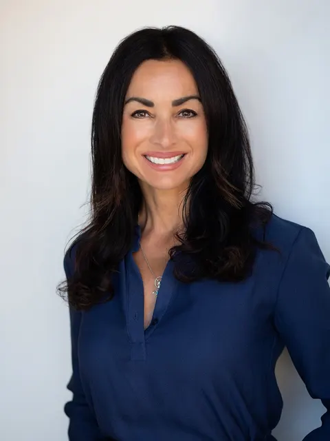 Gwen Harris, real estate agent in Ventura