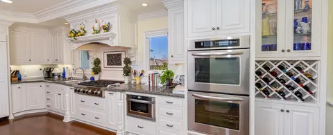 Angie Churchill, real estate agent in Camarillo