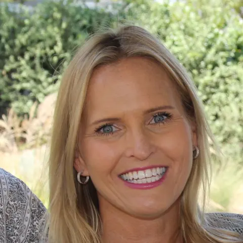 Leah Dabney, real estate agent in Carpinteria