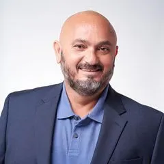 Pete Castellon, real estate agent in Oxnard