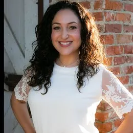 Gabi Sandoval, real estate agent in Oxnard