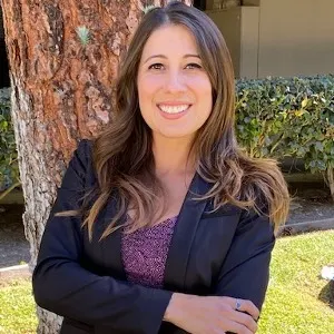 Denise Chaparro, real estate agent in Ventura